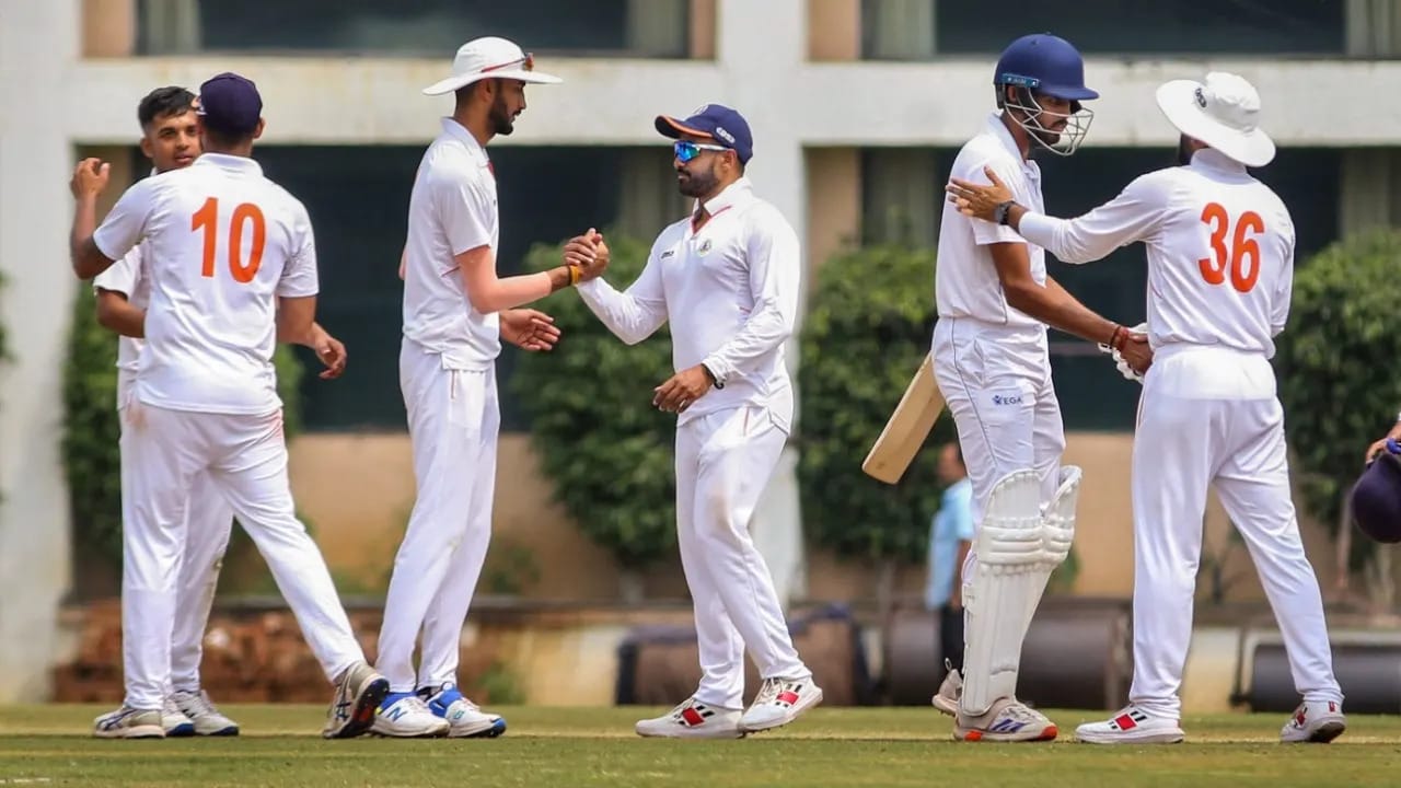 Vidarbha will face Madhya Pradesh in the semi-finals