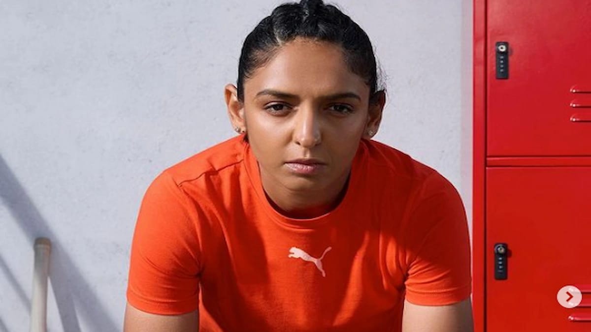 Harmanpreet Kaur celebrated her birthday with cake smashing and Punjabi songs at Mumbai Indians